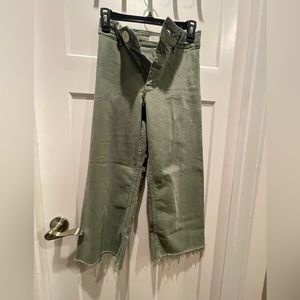 Zara- Girls size 11/12, good condition, olive color jeans.